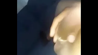 Masturbandome con un condon